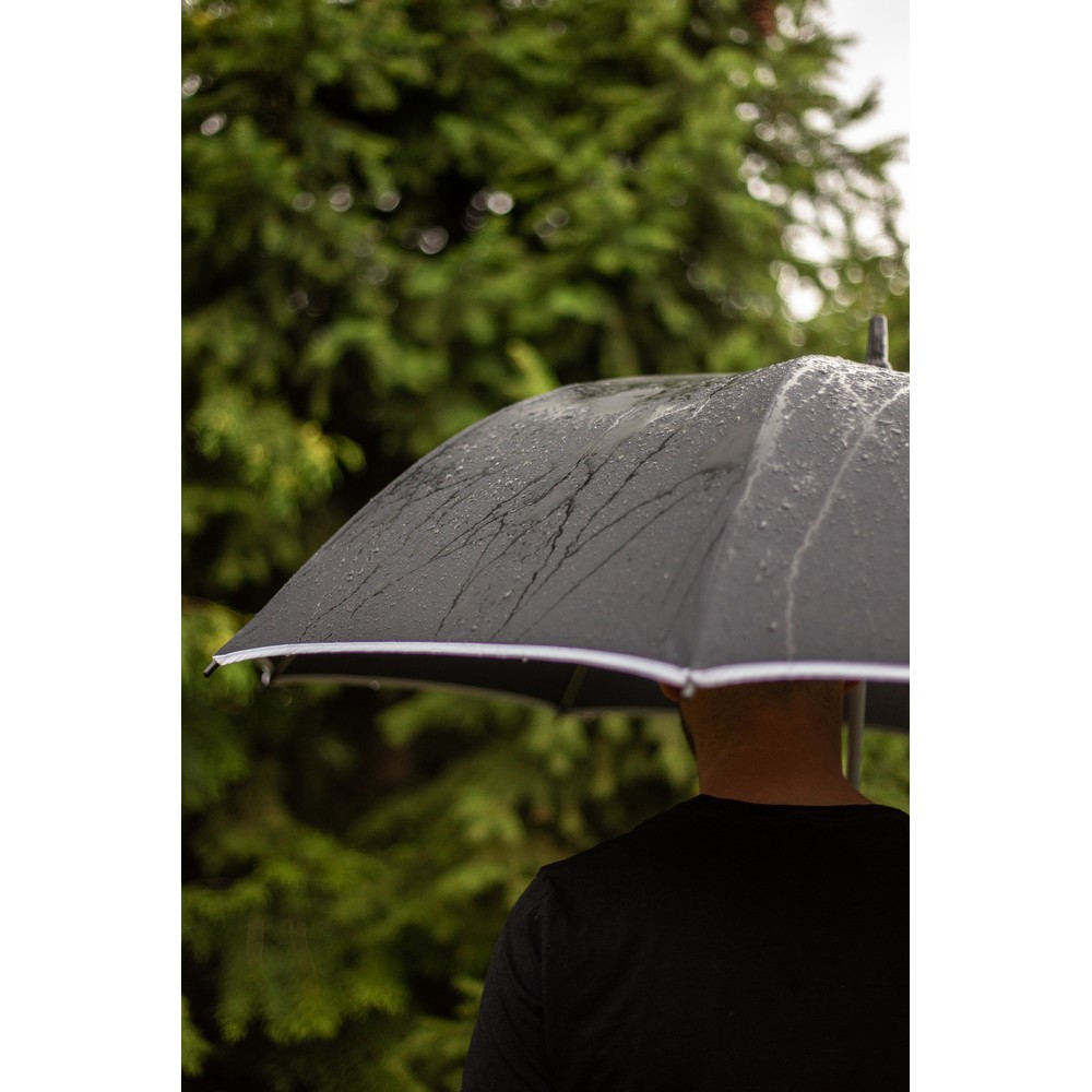 Parapluie automatique | Bradyn, noir en 190T pongé, métal, fibre de verre, EVA Photo 10 clients/infiniprinting/ax/photos_BD/AX14132-P10-Parapluie-automatique-|-Bradyn--.jpg
